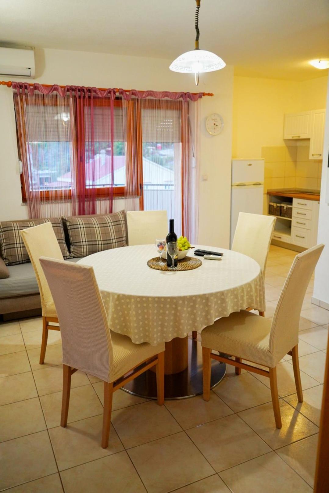Apartament Jukic 스베티필립아이자코브 외부 사진